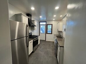 1725 King Ave, Unit A in Columbus, OH - Building Photo - Building Photo