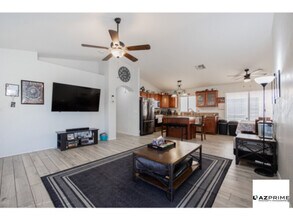 15614 N 34th St in Phoenix, AZ - Building Photo - Building Photo