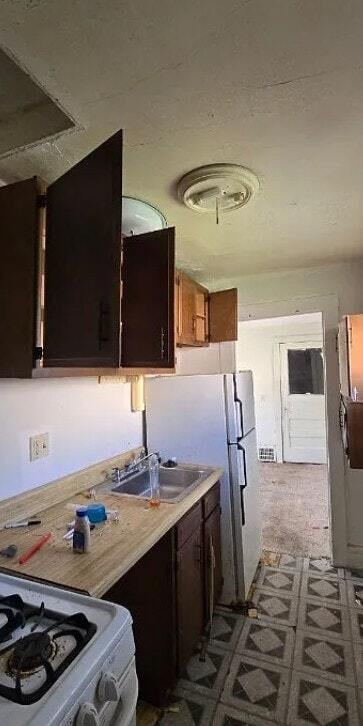 21511 Clare Ave in Maple Heights, OH - Building Photo - Building Photo