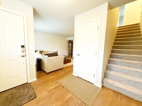 298 NE Tronson Cir in Bremerton, WA - Building Photo - Building Photo