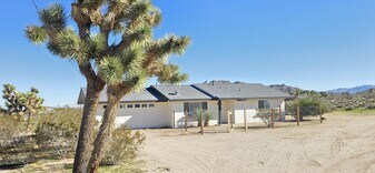 3739 Inez Ave in Yucca Valley, CA - Building Photo