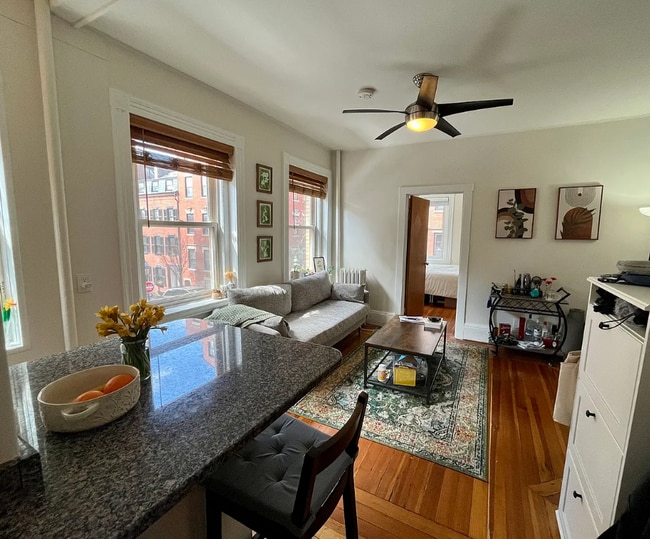 106 Myrtle St, Unit 4