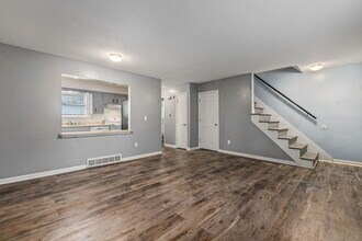 224 E Washington St in Belton, MO - Building Photo - Building Photo