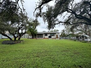 6805 Silvermine Dr in Austin, TX - Building Photo - Building Photo