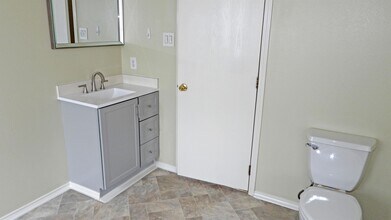 6318 N 19th Ln in McAllen, TX - Building Photo - Building Photo