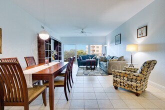 2 Oceans W Blvd in Daytona Beach Shores, FL - Building Photo - Building Photo