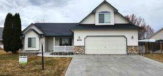 8039 E Jacob Dr in Nampa, ID - Building Photo