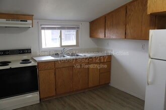 508 9th St in Benton City, WA - Foto de edificio - Building Photo