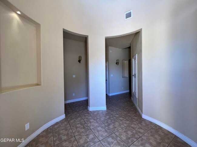 11404 Victor Flores Pl in El Paso, TX - Building Photo - Building Photo