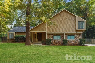 718 Post Rd Ln, Unit B1-A11 in Stone Mountain, GA - Building Photo