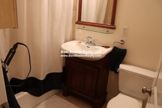 50 Craigie St, Unit 12 in Somerville, MA - Building Photo - Building Photo