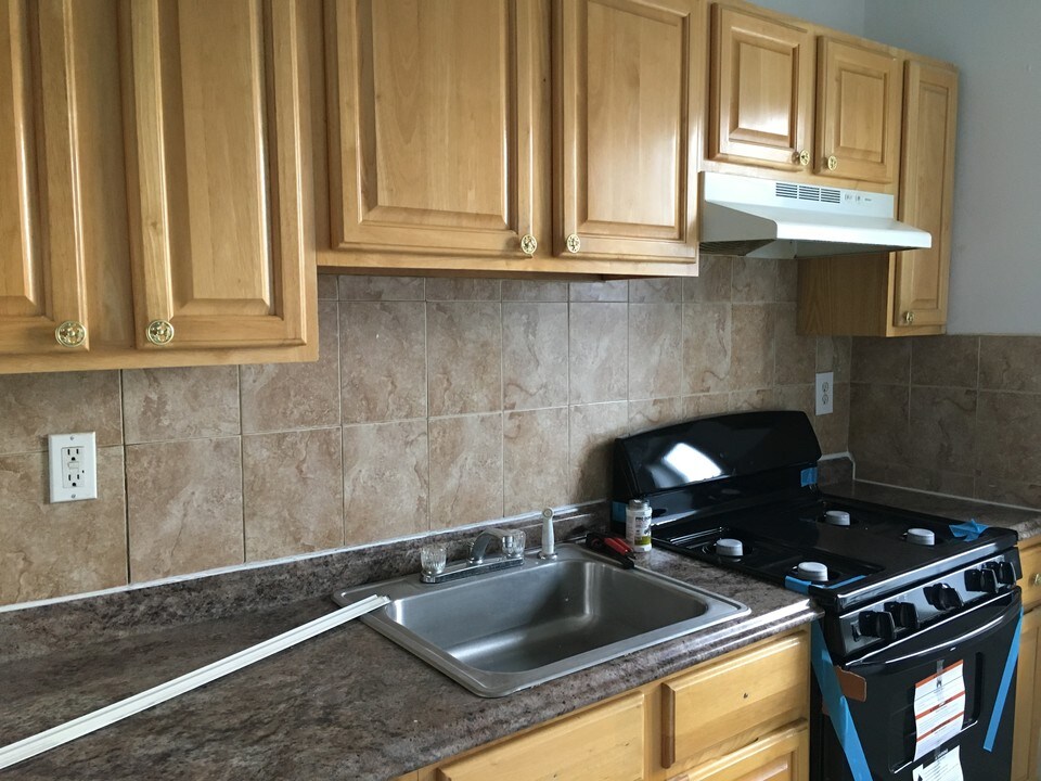 45 Broadway in Bayonne, NJ - Foto de edificio