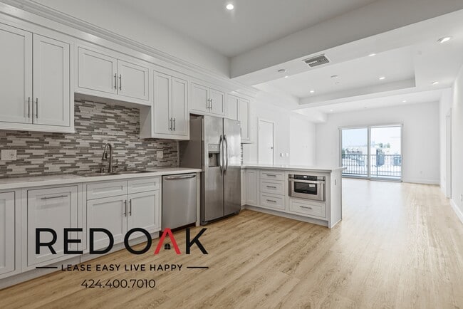 property at 1237 S Holt Ave