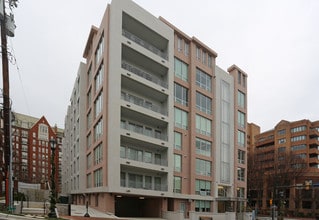 The Lauren Residences in Bethesda, MD - Foto de edificio - Building Photo