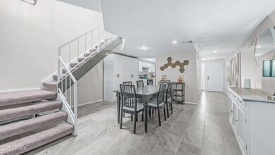 2615 Hayden Rd in Scottsdale, AZ - Building Photo - Building Photo