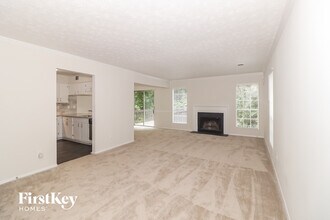 797 Brittany Ct in Stone Mountain, GA - Foto de edificio - Building Photo