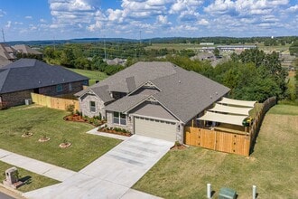 615 Legacy Blvd in Van Buren, AR - Building Photo - Building Photo