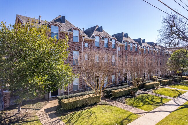 6636 Airline Rd in Dallas, TX - Foto de edificio - Building Photo