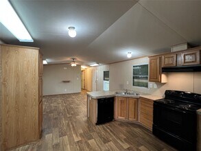 23711 Sorters Rd in Porter, TX - Building Photo - Building Photo