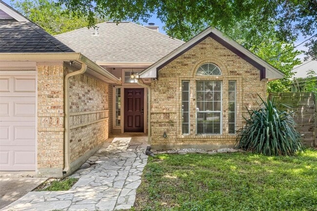 1802 Ramona Cir in San Marcos, TX - Building Photo - Building Photo