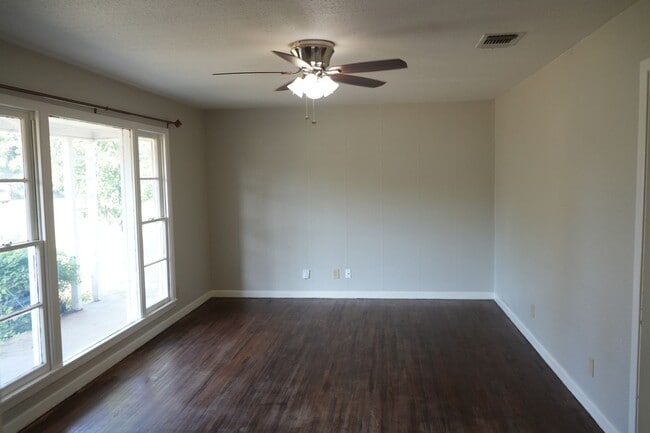 3008 47th St in Lubbock, TX - Building Photo - Building Photo