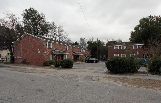 1907 Success St in North Charleston, SC - Building Photo - Building Photo