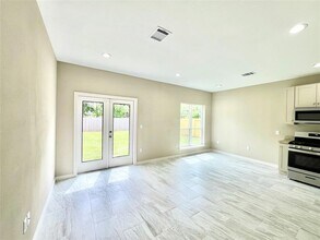 5602 Hirondel in Houston, TX - Building Photo - Building Photo