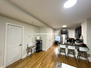 12 Parker Hill Ave, Unit 1 in Boston, MA - Building Photo - Building Photo