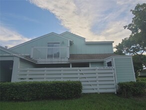 13814 SW 149th Cir Ln in Miami, FL - Building Photo - Building Photo