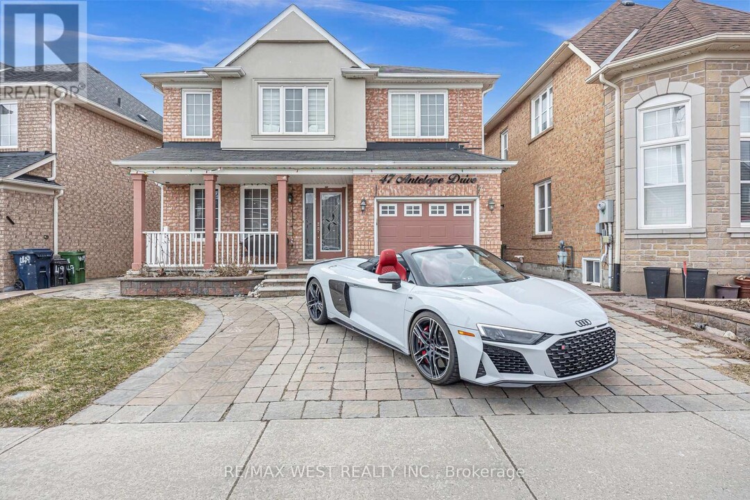 47 Antelope Dr in Toronto, ON - Building Photo