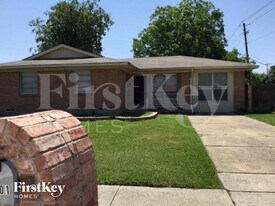 3101 Marydale Rd in Garland, TX - Building Photo