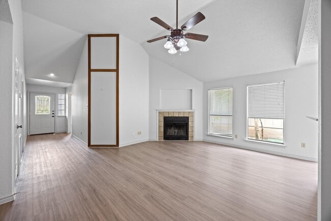 14203 Anita Marie Ln in Austin, TX - Building Photo - Building Photo