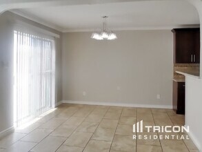 2714 Moonrock in Converse, TX - Building Photo - Building Photo