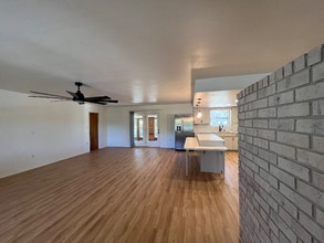 1415 Oakridge Dr in Blanco, TX - Building Photo - Building Photo