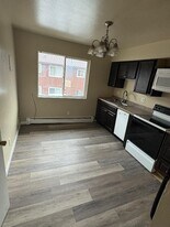 350 Gahart Dr, Unit Unit 3 in Colorado Springs, CO - Building Photo