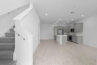 4616 Longwood Lk Sq in Westlake, FL - Building Photo - Building Photo