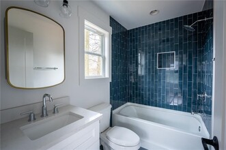 465 Hemlock Cir SE in Atlanta, GA - Foto de edificio - Building Photo