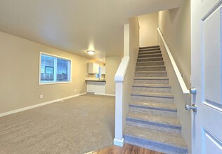 315 E Gilman Ave-Unit -Unit A in Arlington, WA - Building Photo - Building Photo