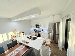 8535 Boca Rio Dr in Boca Raton, FL - Building Photo - Building Photo