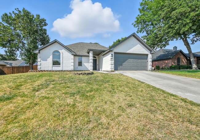 2703 Whetstone Dr in Corinth, TX - Building Photo - Building Photo