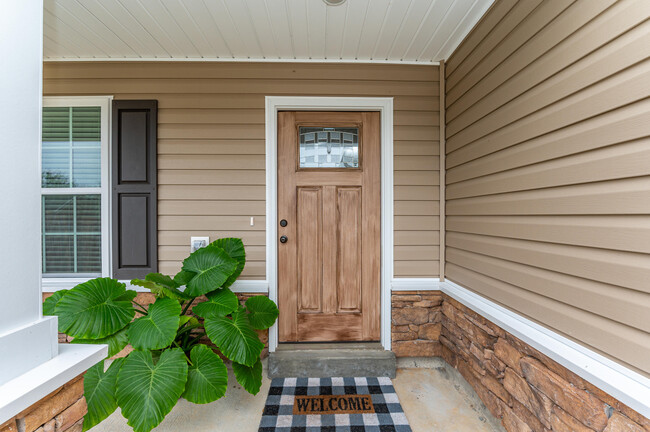 203 Wainwright Dr in Crestview, FL - Building Photo - Building Photo