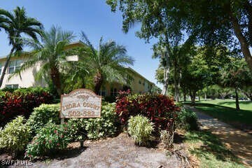 578 Broad Ave S in Naples, FL - Building Photo - Building Photo