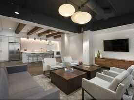 912 N State St in Chicago, IL - Building Photo