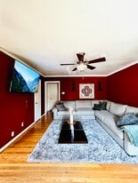 6537 E Mockingbird Ln in Dallas, TX - Building Photo