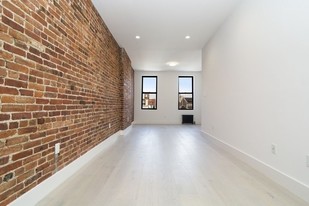 16 Stanhope street in Brooklyn, NY - Foto de edificio - Floor Plan