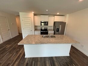 235 Pne Rdg Dr in Odenville, AL - Building Photo - Building Photo