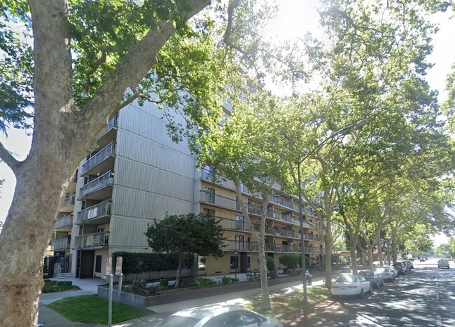 property at 900 17th St