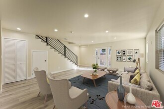 5741 Simpson Ave in Los Angeles, CA - Building Photo - Building Photo