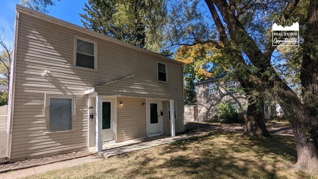 property at 837-839-839 Valerie Ln