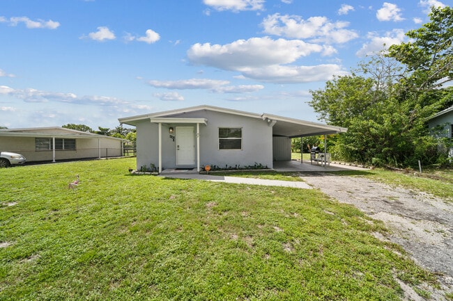 1700 NW 15th St in Fort Lauderdale, FL - Building Photo - Building Photo